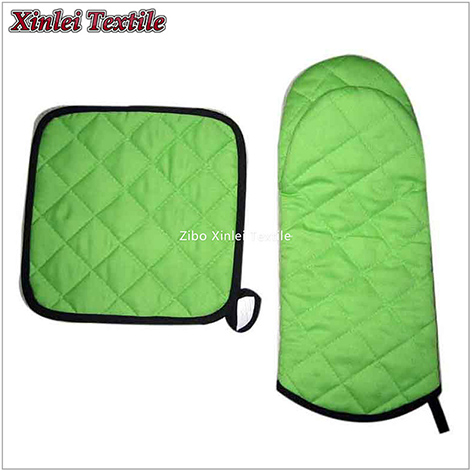 oven mitten& potholder.jpg