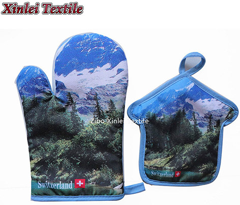 polyester oven mitten& potholder.jpg