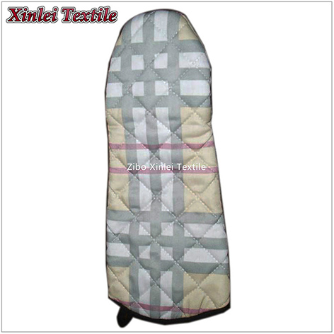 4 polyester oven mitten.jpg